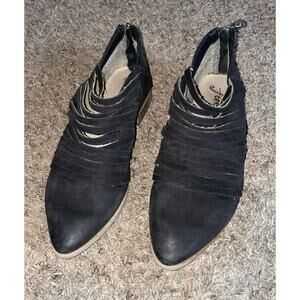 Free People "Lost Valley" Black "Sliced" Distressed Leather Booties sz 37/7